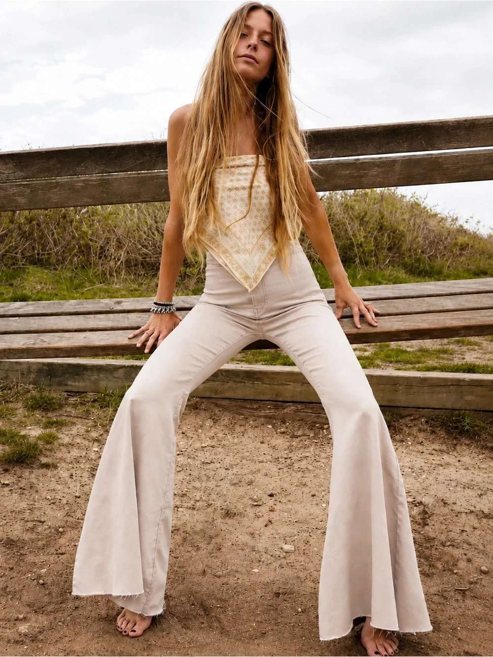 Free People 70s Boho Just Float On Bell Bottom Jeans Cream Beige Flare Pants 28R